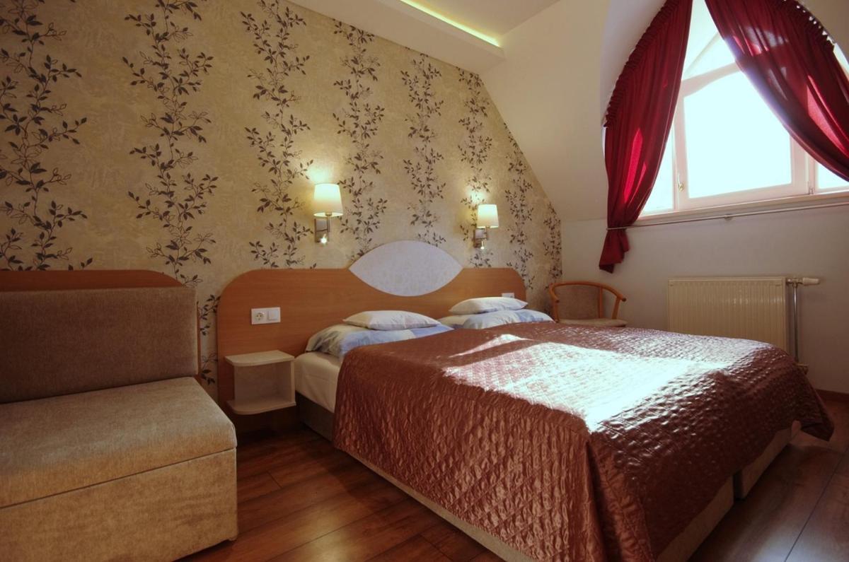 Csigahaz Panzio Hotel Gyula Luaran gambar