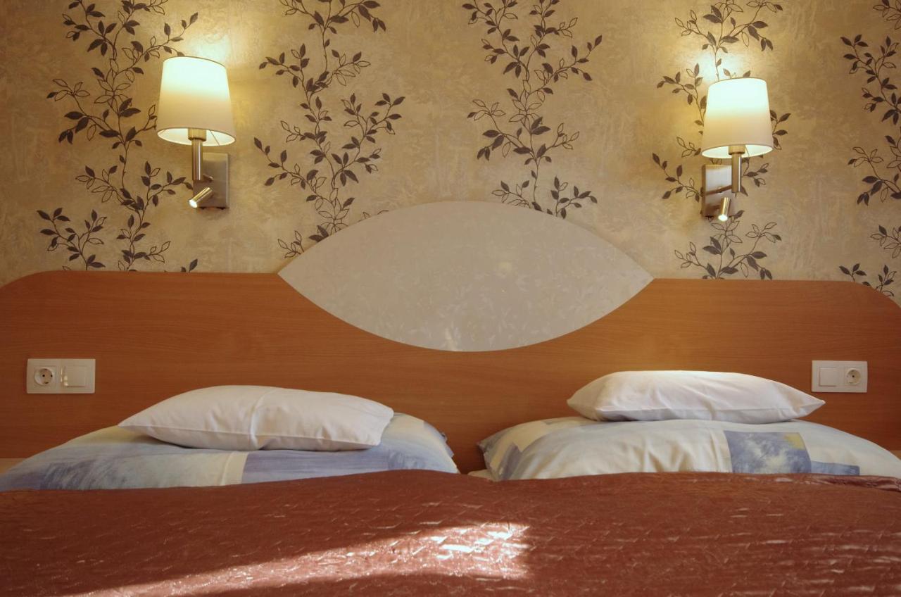 Csigahaz Panzio Hotel Gyula Luaran gambar