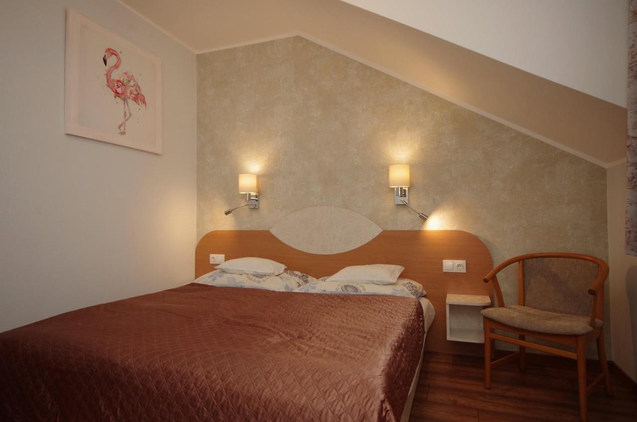 Csigahaz Panzio Hotel Gyula Luaran gambar